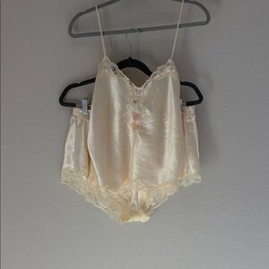 Vintage INICE Satin Lace Cami & Tap Shorts Set Ivory Cottagecore Y2K